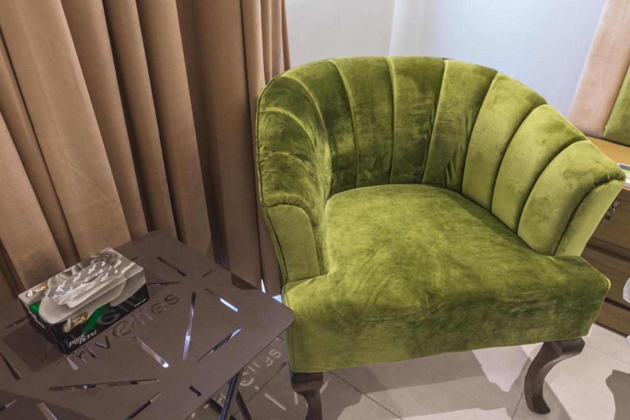 Trivelles Executive Suites Islamabad Esterno foto