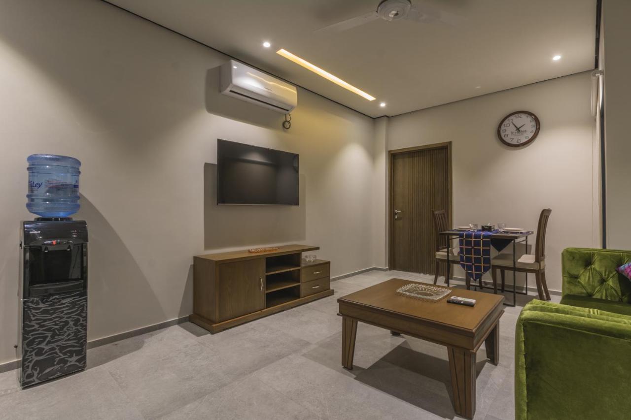 Trivelles Executive Suites Islamabad Esterno foto