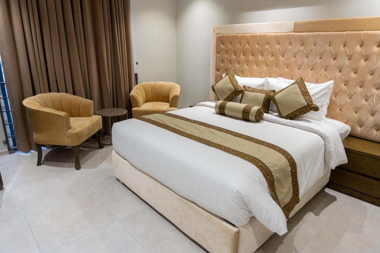 Trivelles Executive Suites Islamabad Esterno foto
