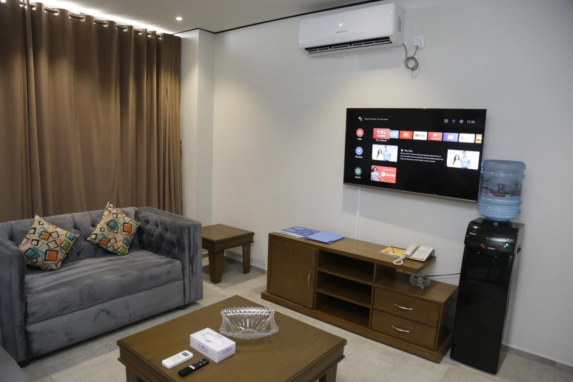 Trivelles Executive Suites Islamabad Esterno foto